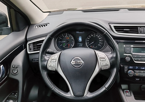 Nissan Qashqai cena 45999 przebieg: 283187, rok produkcji 2016 z Wolbrom małe 781